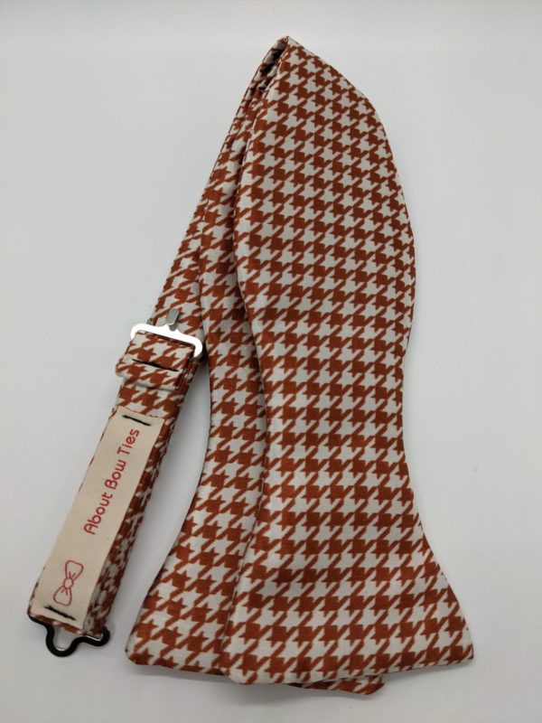 Rust Houndstooth Bow Tie