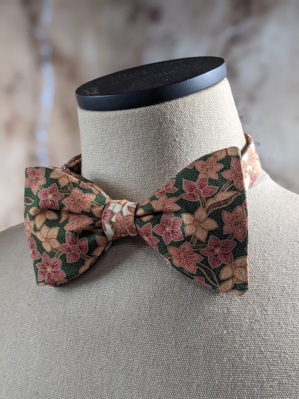 Floral Reversible Bow Tie