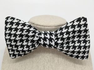 Houndstooth bow tie